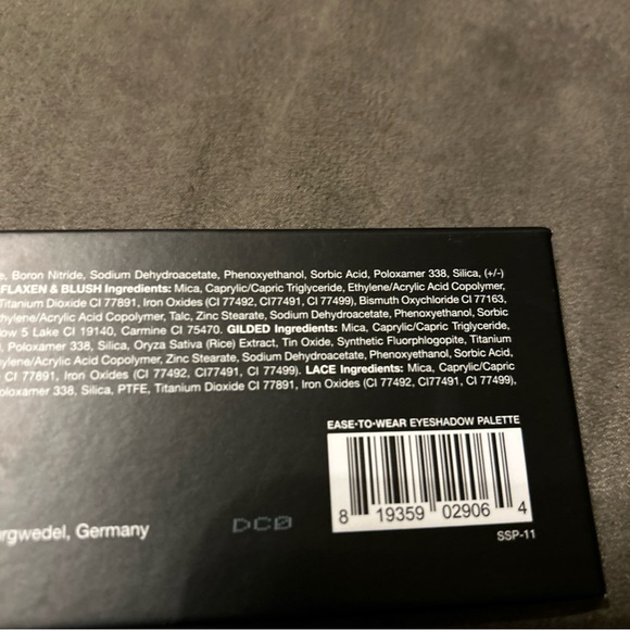 STUDIO MAKEUP LIMITED EDITION Ease To Wear Eyeshadow Palette 9 color eyeshadow - Picture 10 of 14